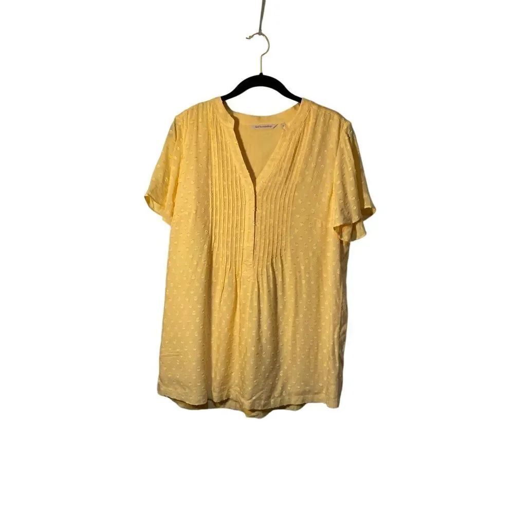 Soft Surroundings womenโs offโshore short sleeve golden Haze blouse, S/S